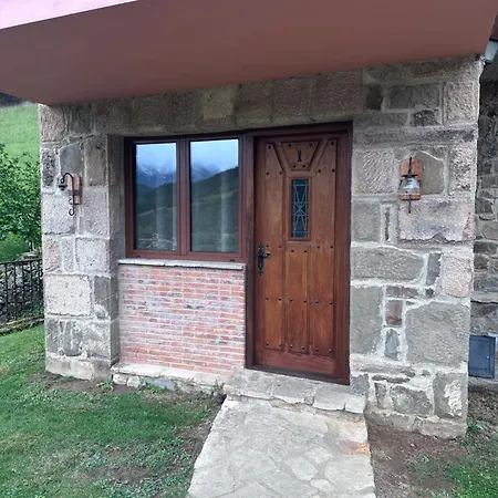 La Montana Apartament *